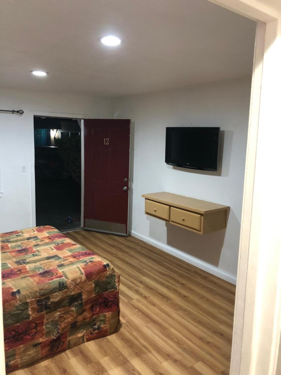 Hamlet Motel Ньюмен Екстер'єр фото